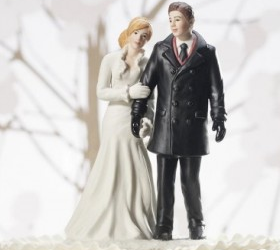 Cake topper con sposi in inverno