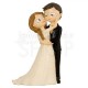 Cake topper sposi abbracciati con carezza