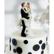 Cake topper con sposi abbracciati