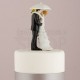 Cake topper con sposi sotto l'ombrello