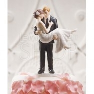 Cake topper con sposa in braccio allo sposo