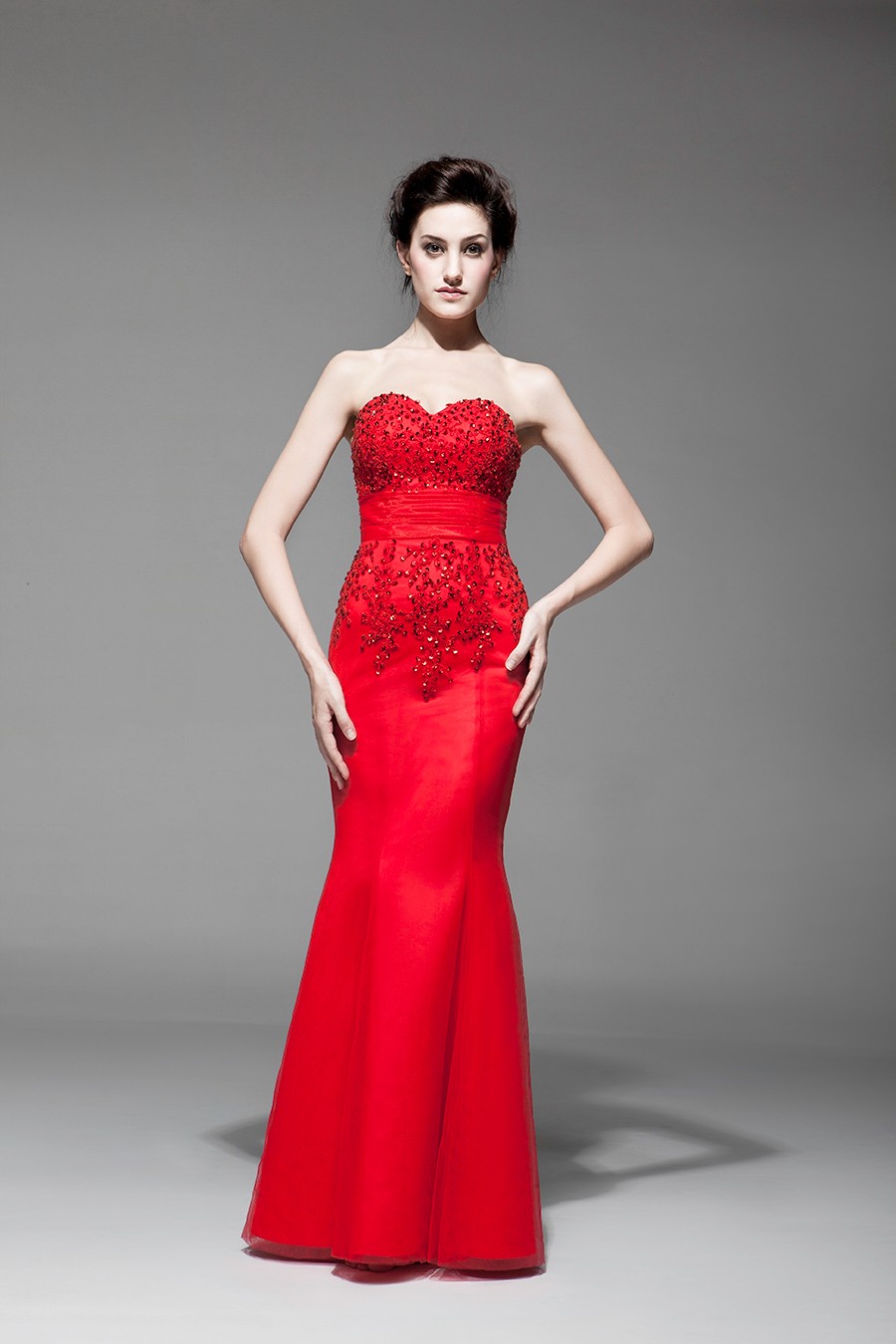Abito da sposa rosso clearance a sirena
