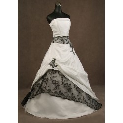 Abito da sposa e cerimonia classico Mod. Nicla