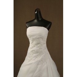 Abito da sposa classico Mod. Maria Palmira