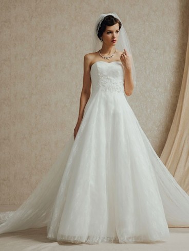 Abito da sposa classico con strascico staccabile Mod. Maria Alda