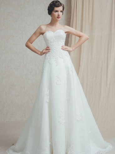 Abito da sposa classico con coprispalle staccabile Mod. Maria Amelia