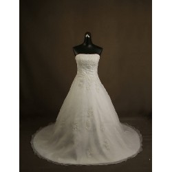 Abito da sposa classico Mod. Lorena