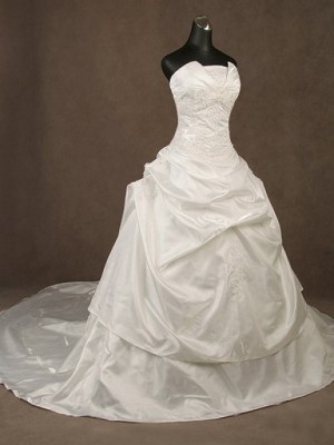 Abito da sposa principesco Mod. Maria Secondina