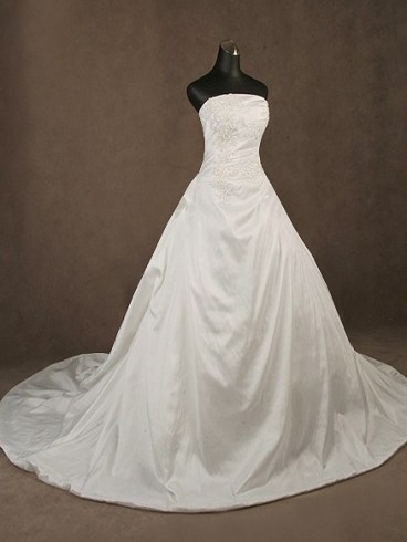 Abito da sposa classico Mod. Maria Serafina