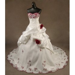 Abito da sposa principesco Mod. Maria Simonetta