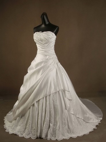 Abito da sposa classico Mod. Maria Marcella