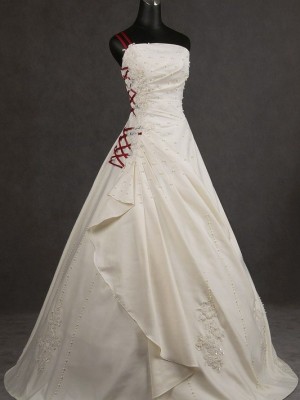 Abito da sposa classico Mod. Maria Olimpia